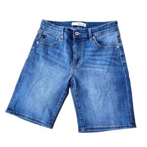 Kancan womens short blue denim high rise jean casual classic size L.